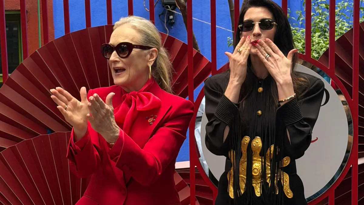 Anne Hathaway y Meryl Streep bailaron al ritmo de la cumbia