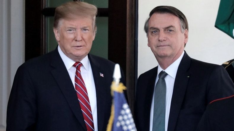 Jair Bolsonaro pretende asistir a un evento conservador donde estará Donald Trump.