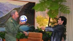 La historia de cómo se conocieron Fidel Castro y Diego Maradona La historia de cómo se conocieron Fidel Castro y Diego Maradona