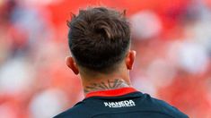 El defensor está en crisis con su hinchada. El defensor está en crisis con su hinchada.