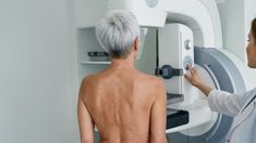 Lucha contra el Cáncer de Mama: PAMI destacó la importancia de la prevención y la detección temprana. Lucha contra el Cáncer de Mama: PAMI destacó la importancia de la prevención y la detección temprana.