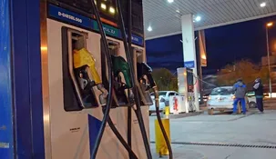 YPF implementó el autodespacho de combustible durante la madrugada el 25 de junio.
