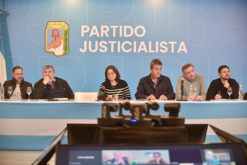 Con presencia de Sergio Massa
