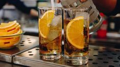 En este bar, la Hora Vermú es todos los días de 17 a 19. En este bar, la Hora Vermú es todos los días de 17 a 19.