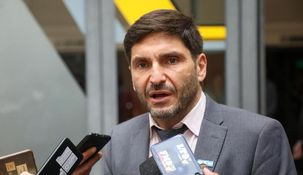Pullaro ya le habia reclamado obras públicas a Milei durante el acto por el Día de la Bandera. Pullaro ya le habia reclamado obras públicas a Milei durante el acto por el Día de la Bandera.
