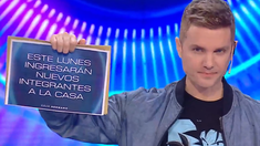 Santiago del Moro anticipó quién entrará a la casa de Gran Hermano 2024-25. Santiago del Moro anticipó quién entrará a la casa de Gran Hermano 2024-25.
