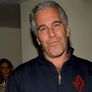 Desclasificaron un escrito que habría dejado Jeffrey Epstein en su celda antes del intento de suicidio. Desclasificaron un escrito que habría dejado Jeffrey Epstein en su celda antes del intento de suicidio.