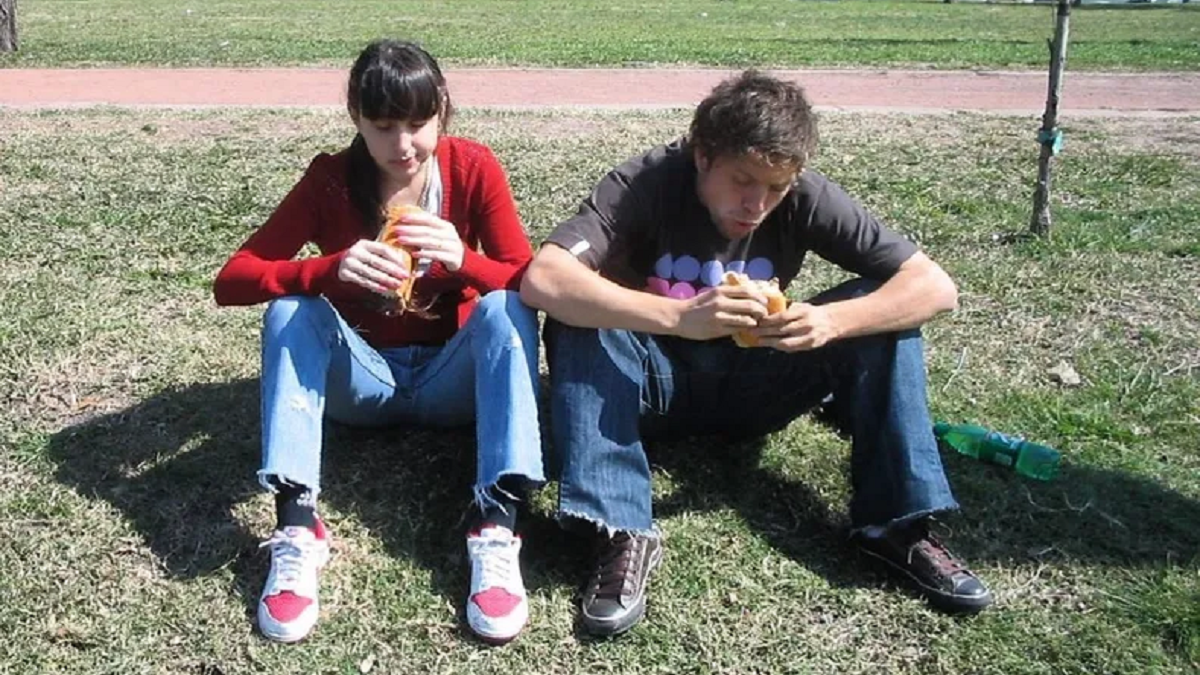 Papu G Mez Recre Una Foto De Con Su Esposa En La Costanera Y Se