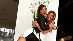 El escrache de la China Suárez por el cumpleaños de Gimena Accardi El escrache de la China Suárez por el cumpleaños de Gimena Accardi