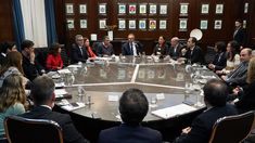 El encuentro del funcionario con los empresarios.