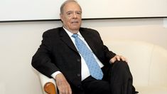 Roque Fernández se sumó al equipo de Milei. Roque Fernández se sumó al equipo de Milei.