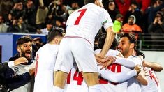 El conjunto iraní festejó en Teherán. El conjunto iraní festejó en Teherán.