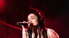 Casi palmo, contó María Becerra luego de que le bajara la presión durante un show en Formosa Casi palmo, contó María Becerra luego de que le bajara la presión durante un show en Formosa