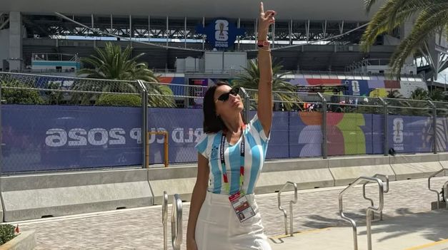 La modelo y presentadora de televisión causó intriga con una frase contundente.