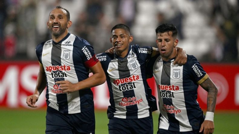 Todos los equipos que compartieron grupo con Alianza Lima enla Libertadores en los últimos 27 años no pudieron salir campeones.&nbsp;