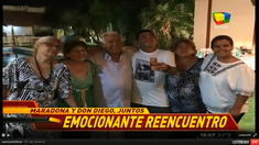 La foto de la reconciliación de Maradona con Don Diego en la fiesta de Navidad La foto de la reconciliación de Maradona con Don Diego en la fiesta de Navidad