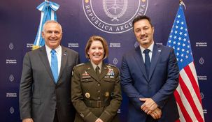 Estados Unidos transfirió un avión C-130H a la Fuerza Aérea argentina.