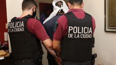 Un médico en Palermo fue detenido por hacer certificados truchos para antivacunas.