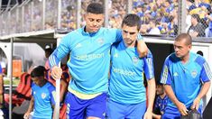 Marcos Rojo se retiró del estadio en muletas y este lunes se hará estudios para determinar la gravedad de la lesión. Marcos Rojo se retiró del estadio en muletas y este lunes se hará estudios para determinar la gravedad de la lesión.