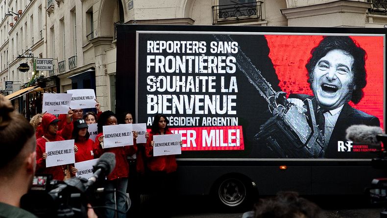 Reporteros Sin Fronteras encabezó una movilización en Francia.