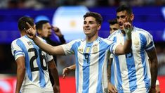 La Selección argentina visita a Uruguay. La Selección argentina visita a Uruguay.