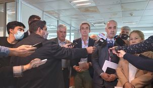 El jefe del interbloque explicó los motivos de la decisión a la prensa.