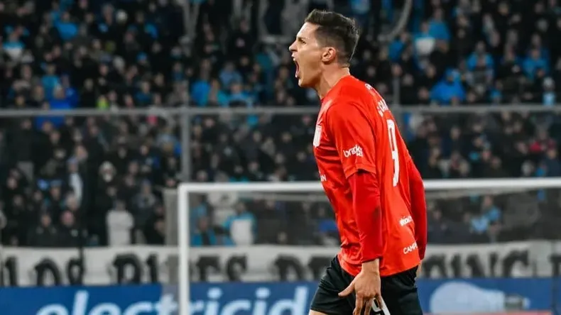 Guido Carrillo grita con alma y vida el único gol del partido.