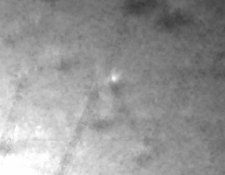 Procesamiento de una imagen de 3I/ATLAS, tomada el 14 de octubre de 2025 por la constelación de satélites PUNCH . (Crédito: Thomas Lehmann y Marshall Eubanks) Imagen compartida por Avi Loeb en su blog. 