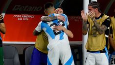 Lautaro Martínez reveló qué le dijo a Lionel Messi al oído en el festejo del gol Lautaro Martínez reveló qué le dijo a Lionel Messi al oído en el festejo del gol