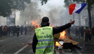 Las autoridades galas no descartaron la posibilidad de declarar el estado de emergencia si la crisis continúa escalando.