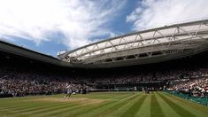Wimbledon comienza el 1 de julio y finaliza el 14. Wimbledon comienza el 1 de julio y finaliza el 14.