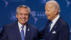 Alberto Fernández y Joe Biden durante la Cumbre de las Américas.