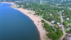 Las playas de Paso de la Patria son ideales para disfrutar de un día de relax en sus aguas cristalinas. Las playas de Paso de la Patria son ideales para disfrutar de un día de relax en sus aguas cristalinas.