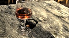 Cómo conservar alimentos con alcohol. Cómo conservar alimentos con alcohol.