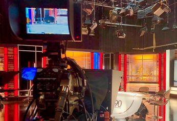 En un reconocido programa de espectáculos revelaron que un panelista se hizo una curiosa intervención.