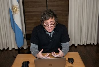 Javier Milei remoto desde París en el Coloqui de IDEA.