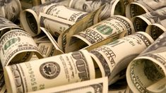 El dólar blue mantiene su cotización de $210. El dólar blue mantiene su cotización de $210.