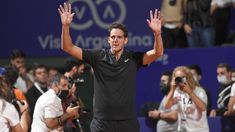 El tenista recibió el cariño de la gente en el Buenos Aires Lawn Tennis. El tenista recibió el cariño de la gente en el Buenos Aires Lawn Tennis.