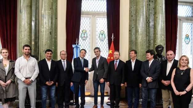 Lazos diplomáticos: Martín Menem recibió a la delegación China