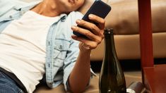 Modo Borracho es una app exclusiva para los usuarios que se pasen de copas. Modo Borracho es una app exclusiva para los usuarios que se pasen de copas.