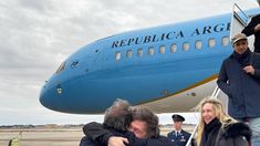 Milei llegó a Estados Unidos para la asunción de Trump. Milei llegó a Estados Unidos para la asunción de Trump.