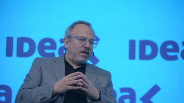 Valenzuela se sumará a la cartera.