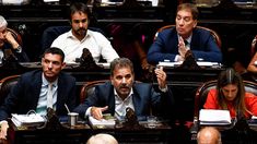 Cristian Ritondo y el bloque de diputados del PRO. Cristian Ritondo y el bloque de diputados del PRO.