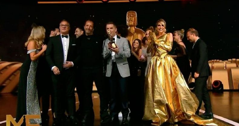 El premio se entregó al final de la ceremonia.