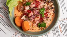 Barra Chalaca pertenece al reconocido chef Gastón Acurio. Barra Chalaca pertenece al reconocido chef Gastón Acurio.