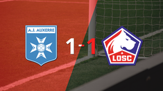 auxerre y lille se repartieron los puntos en un 1 a 1