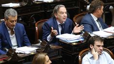 Miguel Ángel Pichetto le pidió al Gobierno que mantenga un diálogo institucional.