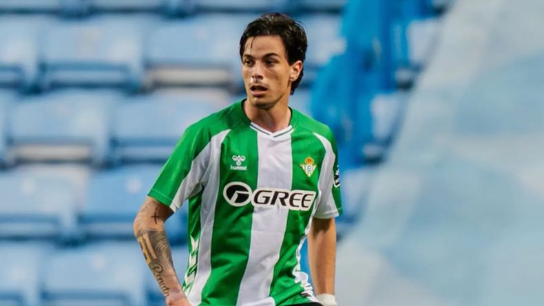 Valentín Gómez, ex-Vélez, se asentó en el fútbol español y es titular en el Betis, dirigido por el Ingeniero Pellegrini.