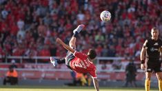 El lateral izquierdo es el tercer argentino que ganó el premio después de Lamela y Garnacho El lateral izquierdo es el tercer argentino que ganó el premio después de Lamela y Garnacho