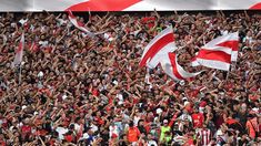 Los simpatizantes del Millonario dejaron en claro su postura. Los simpatizantes del Millonario dejaron en claro su postura.